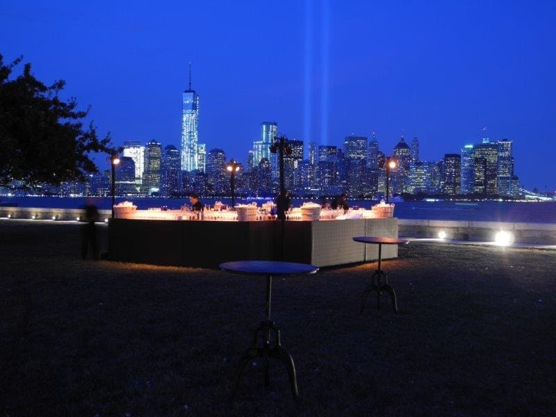 rooftop dining and lounge area with rooftop view