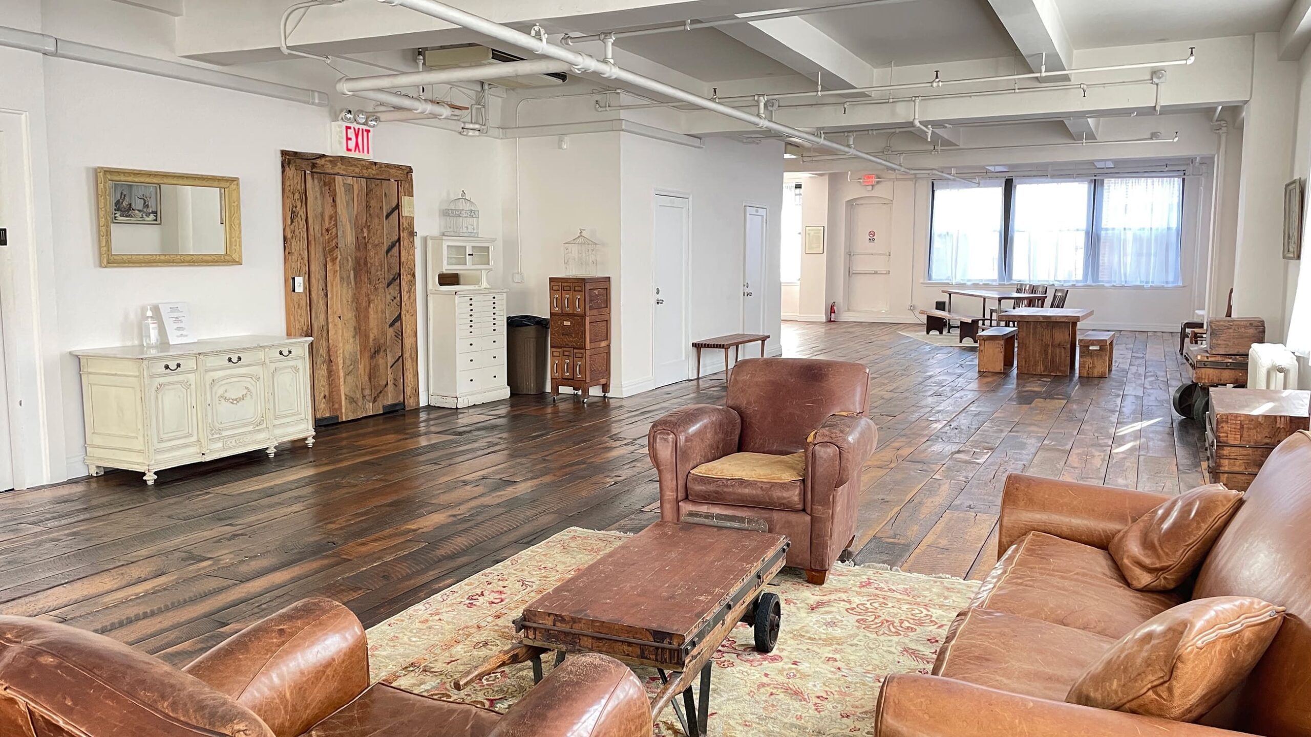 Lounge Space in Gary's Loft