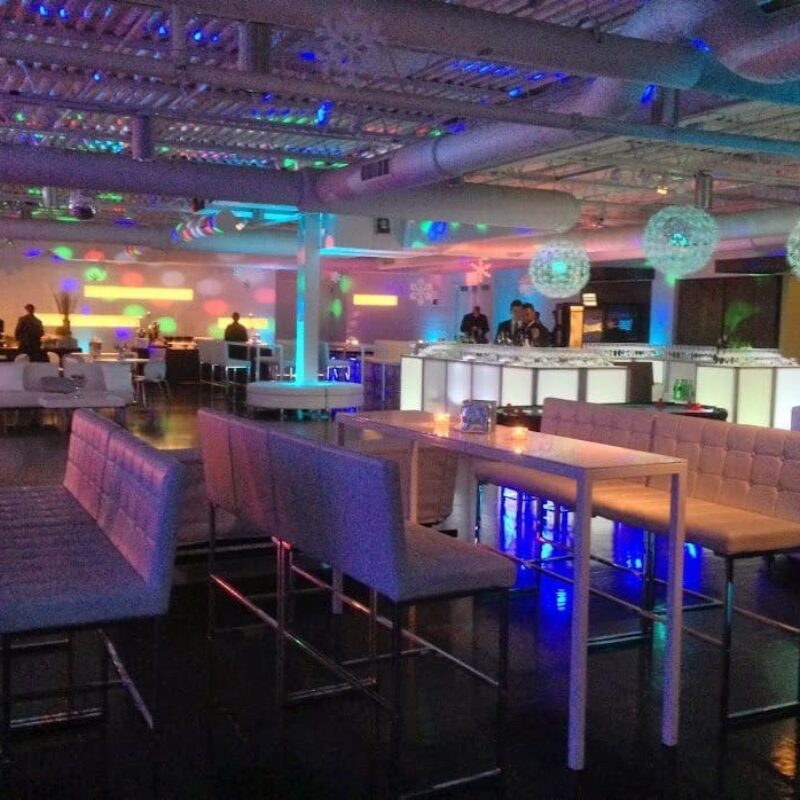 Fine dining area and lounge area