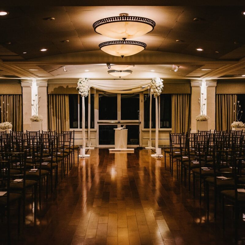 INdoor Hudson Ceremony
